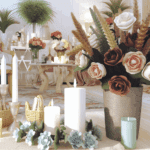 Biała doniczka i ceramiczna osłonka – duet idealny do jasnych wnętrz