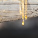 Czym zmyć super glue? Szybka pomoc w przypadku trudnego kleju